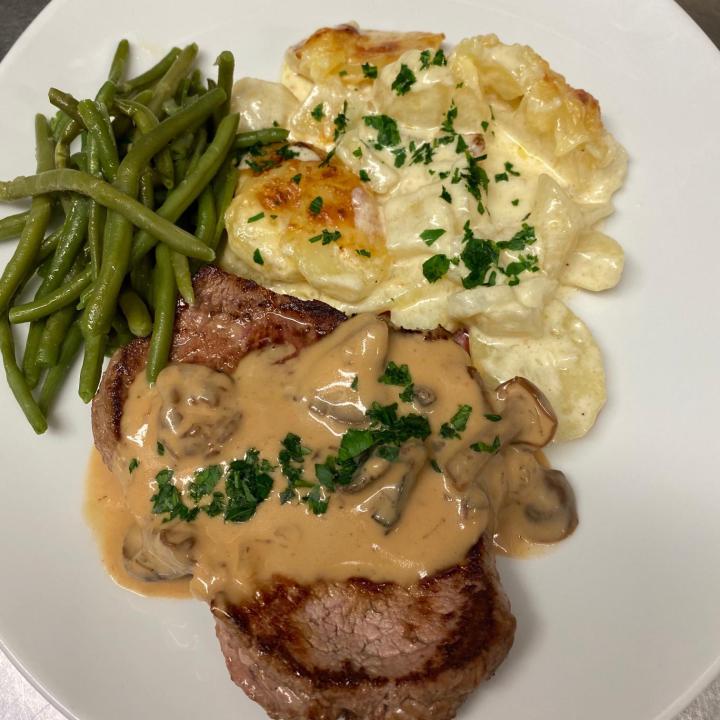 Dégustez des plats de la cuisine française chez nous !